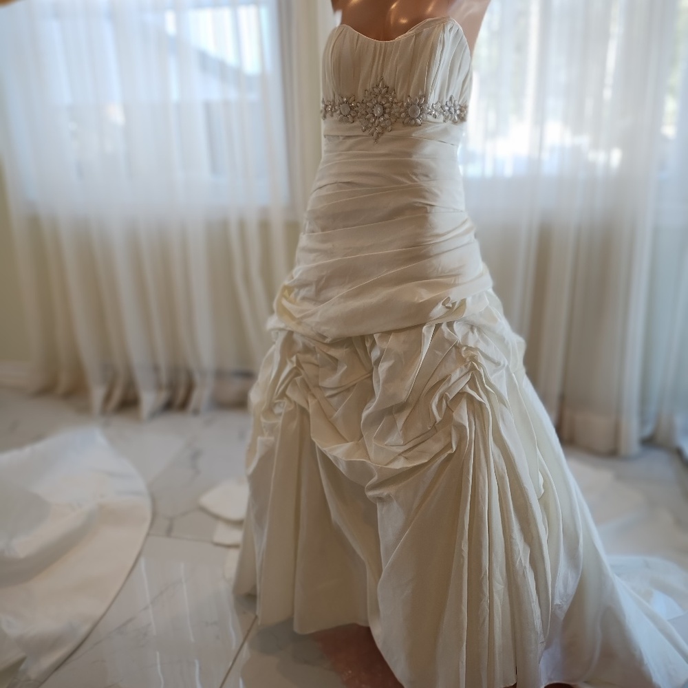 wedding gowns
